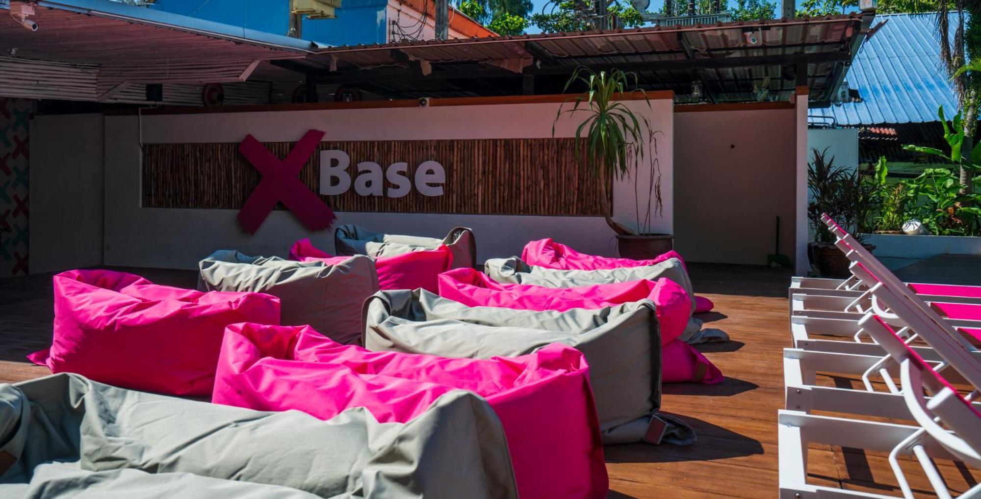 Base Party Hostel Ao Nang Exterior photo