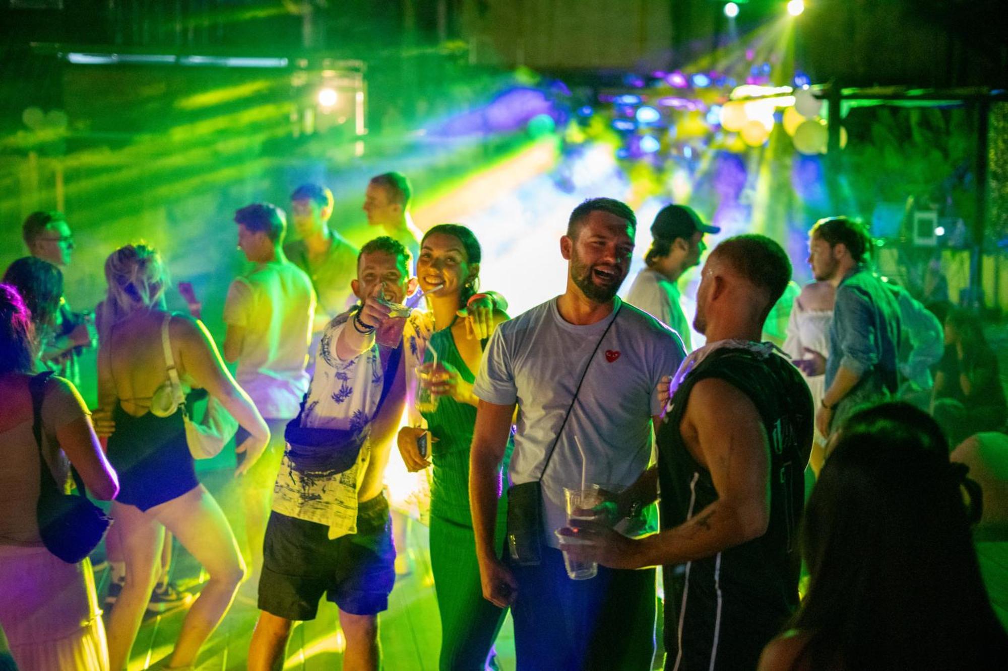 Base Party Hostel Ao Nang Exterior photo