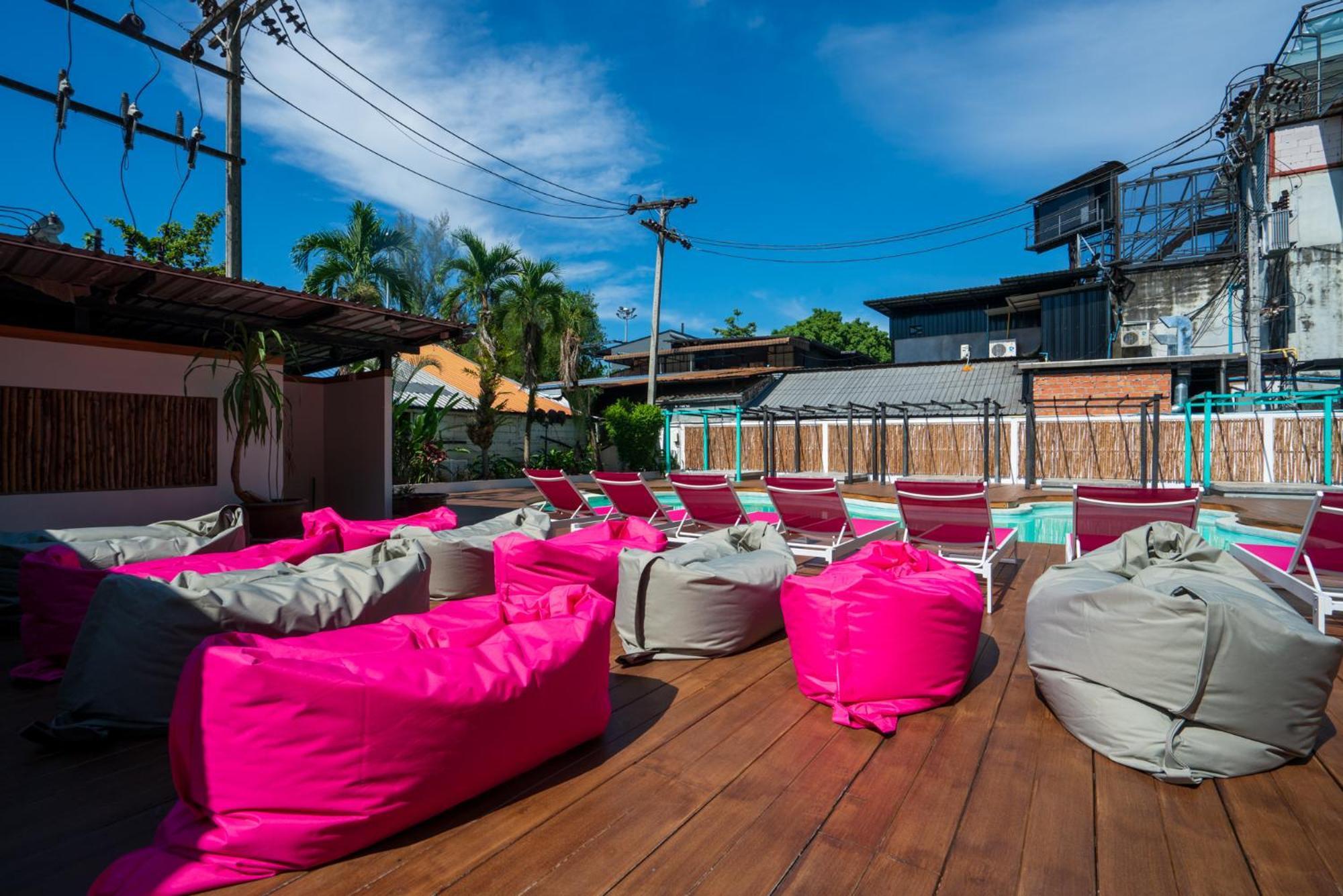 Base Party Hostel Ao Nang Exterior photo